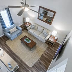 Quiet 4BR Split-Level • Near LakePoint & Hospital