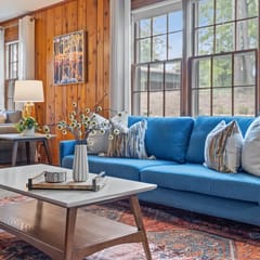 Peaceful 5BR Cottage with Fireplace and Gazebo