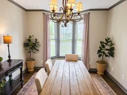 Luxury 5BR Home Near LakePoint Sports
