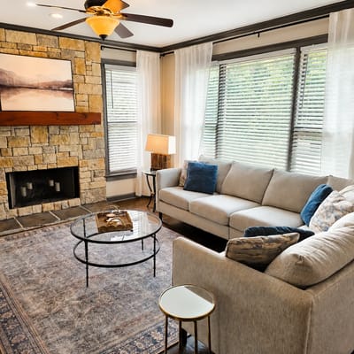Luxury 5BR Home Near LakePoint Sports