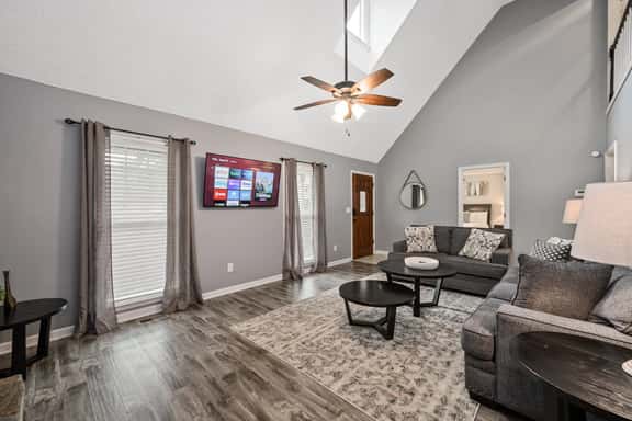 Spacious 4BR in Marietta with Modern Amenities - Image 1