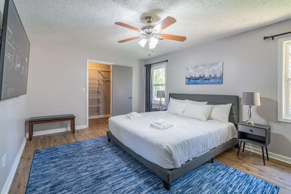 Cozy 3BR Acworth Retreat Near Downtown & Lake - Image 1
