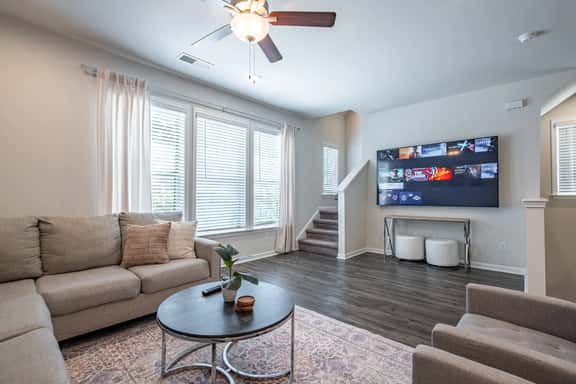 3-Story Pet-Friendly Retreat with Private Suites - Image 1
