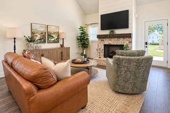 New Build Made for LakePoint Group Stays Sleeps 10 - Image 1