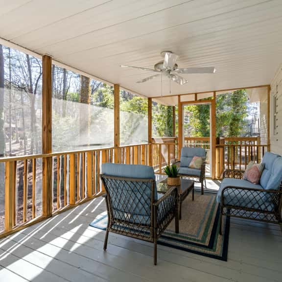 Decked Out Getaway: Pine MTN Trail, Pet Friendly - Image 1