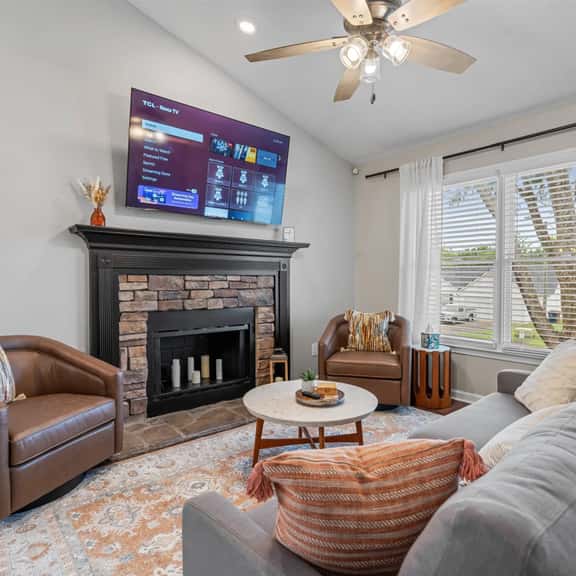 Peaceful 3BR Stay Near Piedmont Medical Center - Image 1
