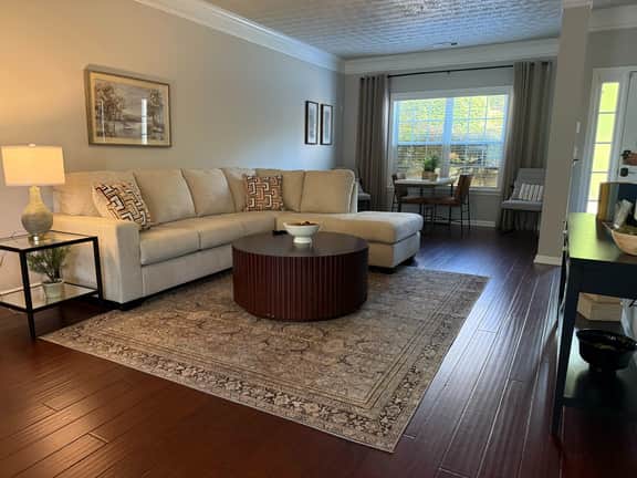 1431 Bay Overlook Dr, Woodstock