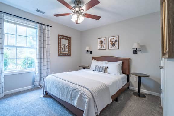 Weekly Rates: Serene 3BR Home on Expansive Grounds