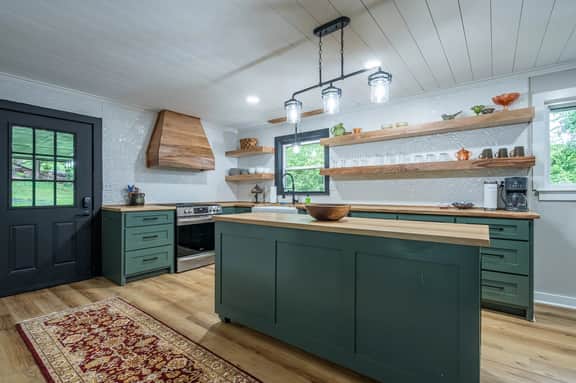 236 Pioneer Trail, Cartersville