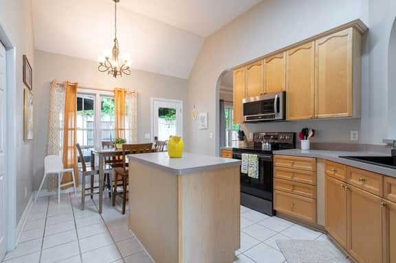 LakePoint 4BR Retreat with Game Room