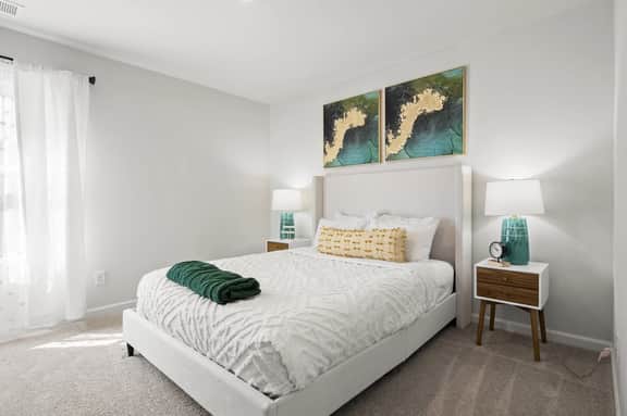 Cozy 3BR Retreat Near Six Flags & Atlanta - Image 4