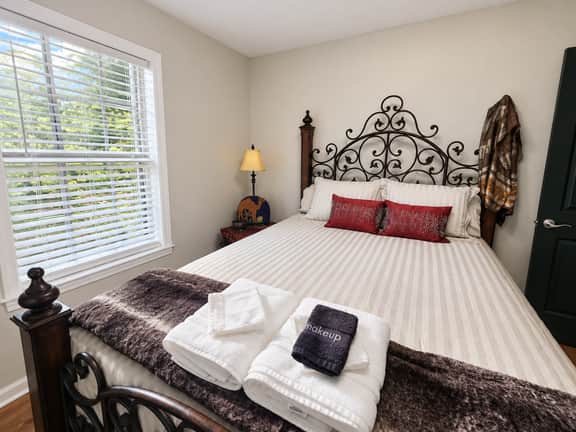 Spacious Fairburn Stay with Backyard and Games - Image 5