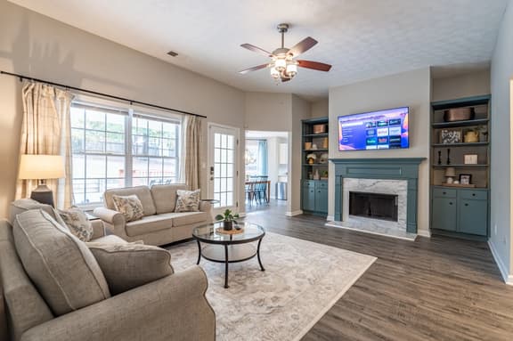 Weekly Rates: Serene 3BR Home on Expansive Grounds